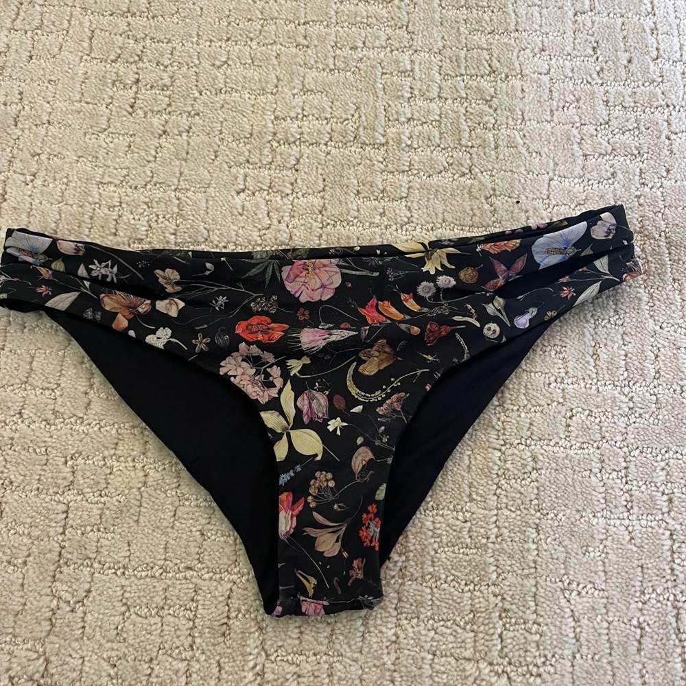 reversible vitamin A bikini bottoms
